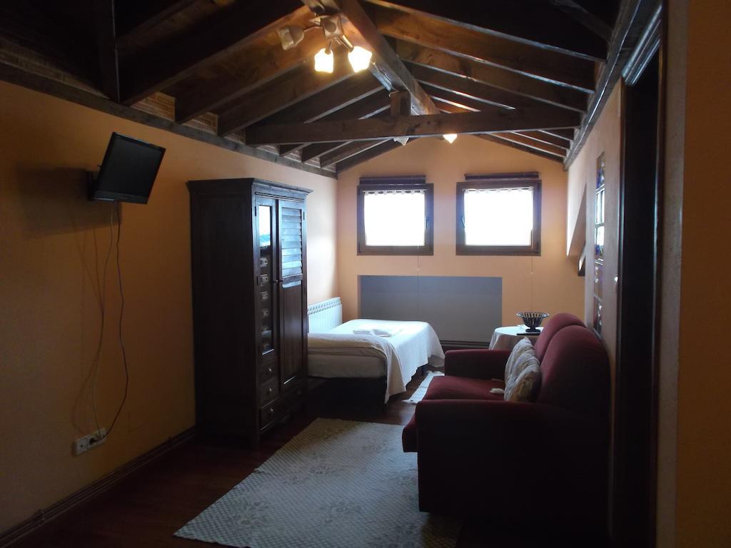 Hotel Rural El Rincon De Gadea Santa Gadea  ภายนอก รูปภาพ