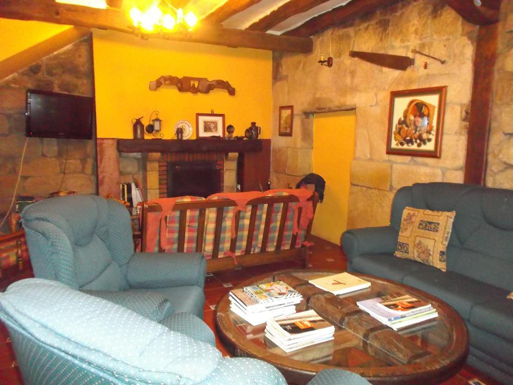Hotel Rural El Rincon De Gadea Santa Gadea  ภายนอก รูปภาพ